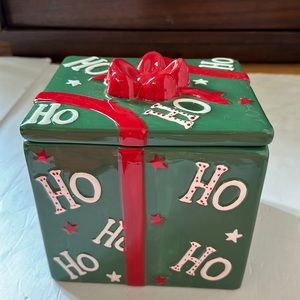 Real home holiday present Cooke canister